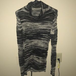 Thin long sleeve/ turtle neck shirt